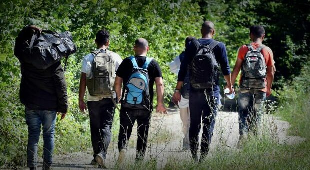 Traffico di migranti, condannati due napoletani in Slovenia