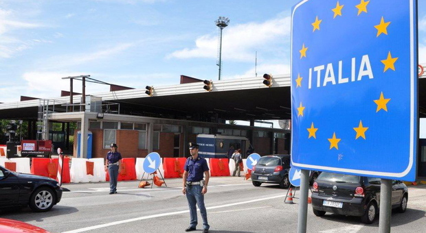 Posto di blocco al confine tra Italia e Austria