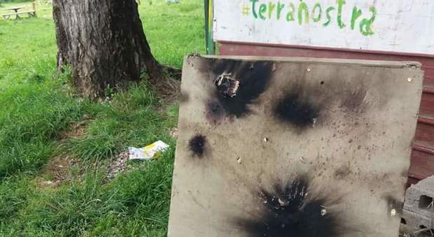 Raid dei vandali a Terranostra: «Provati, ma non ci fermeranno»