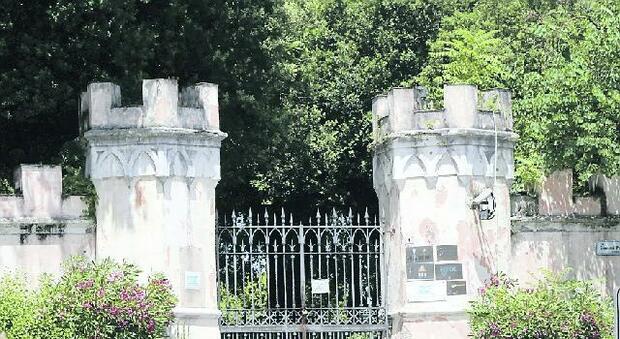 Villa dei Papi chiusa, delusione e sconcerto: «Nessuno ci ha avvisato»