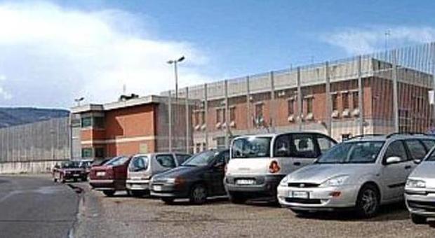 Ascoli, tre detenuti ricorrono al giudice Niente doni e riviste porno in cella