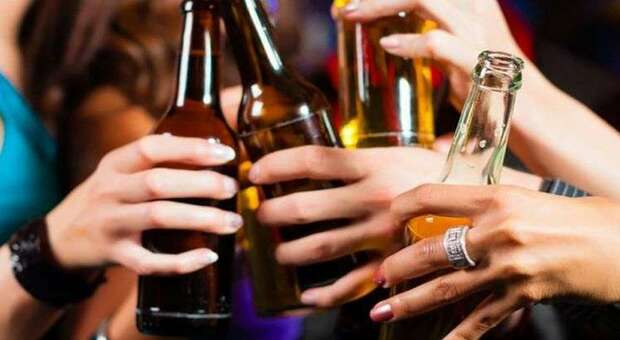 Alcol ai minori: scattano i provvedimenti