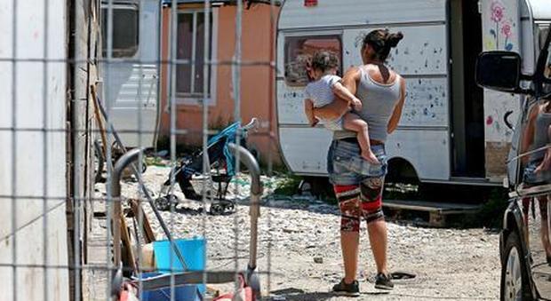 Comune, 800 euro al mese ai rom per una casa in affitto