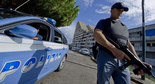 Camorra e narcotraffico, maxi blitz a Napoli: 27 arresti