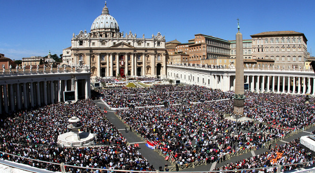 Aborto, i “rigoristi” frenano la svolta del Papa: «Così il peccato si banalizza»
