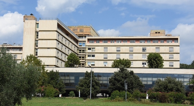 Ascoli, entra in servizio il nuovo primario di Chirurgia dell'ospedale Mazzoni