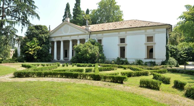Fondi Pnrr, niente soldi per Villa Franchetti: bocciato il progetto della Provincia