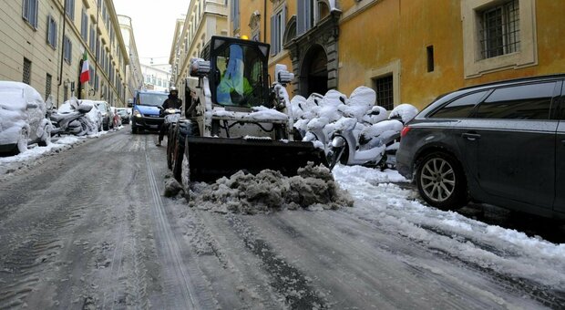 Neve a Roma da lunedì? Temperature a picco in tutta Italia, ma sulla Capitale solo temporali