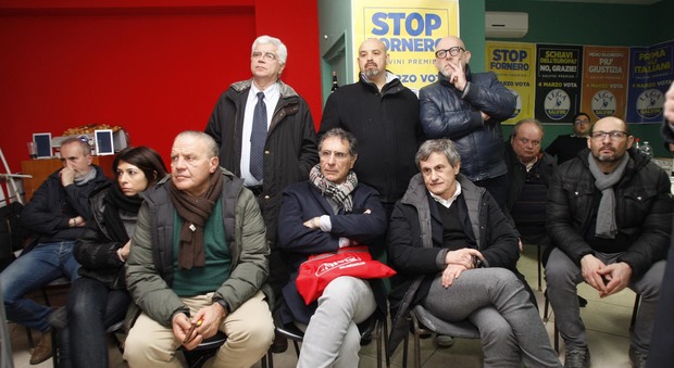 Alemanno nella sede della Lega a Caserta: «Partito nazionale»