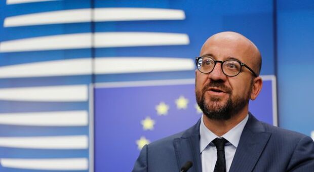 Covid, Vertice UE: "Frontiere europee restano aperte ma restrizioni su viaggi"