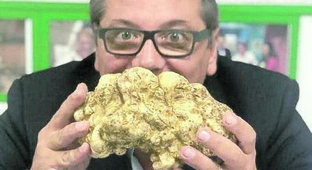 Massimo Vidoni, 49 anni, ormai noto come The truffle man