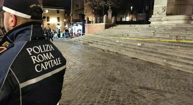 Roma, troppa gente in strada: da Trastevere a San Lorenzo piazze chiuse dai vigili sabato notte
