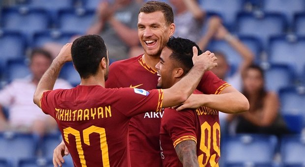 Roma, finalmente Fonseca! 4-2 al Sassuolo e prima vittoria