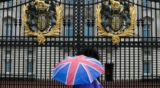 Regina Elisabetta, il piano "London Bridge is down": cosa succede in caso di morte
