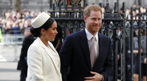 Harry e Meghan Markle, addio a Buckingham Palace: ecco costa sta succedendo