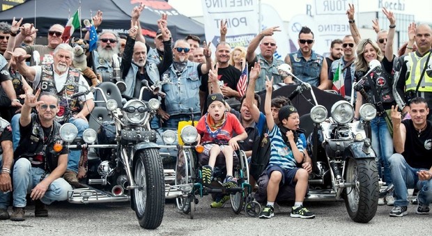 Roma, a Guidonia 300 bikers sfilano per combattere le malattie rare