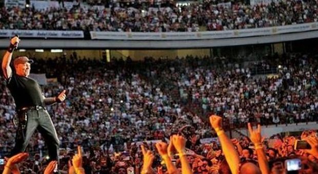 Estorsione al concerto di Vasco Rossi: cinque condanne fino a 7 anni
