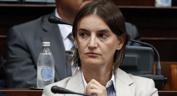 La Serbia fa storia, il nuovo premier è Ana Brbabic, omosessuale dichiarata