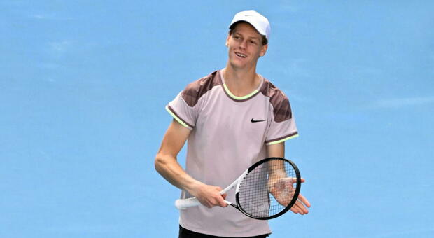 Sinner in finale di Australian Open: da Pietrangeli a Berrettini, tutte le reazioni: «Te lo meriti», «L'uomo da battere»
