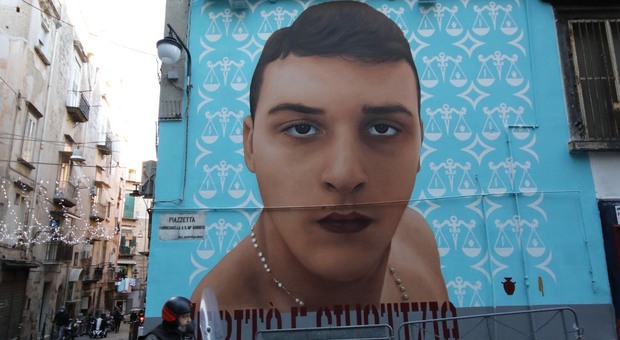 Ugo Russo, il Tar dice sì alla rimozione del murale a Napoli: adesso tocca al Comune