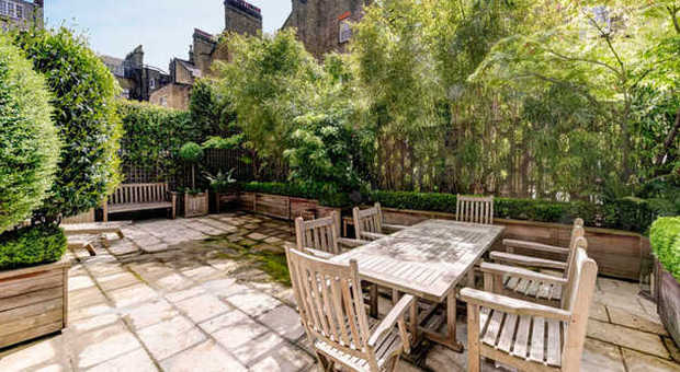 Il giardino dell'appartamento londinese appartenuto alla famiglia Onassis (blog.casa.it)