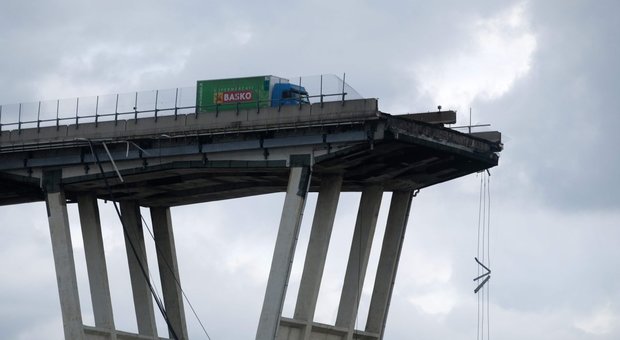 Ponte Morandi, dieci nuovi indagati nell'inchiesta per il crollo