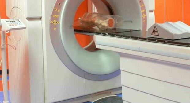 Tumori, radioterapia smart vede e colpisce in una sola seduta: prima volta in Italia, funziona per colon e prostata