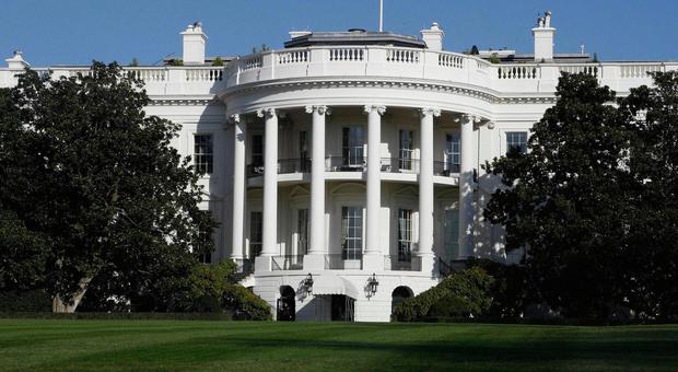 Allarme rosso alla Casa Bianca per una sparatoria nei pressi della residenza presidenziale