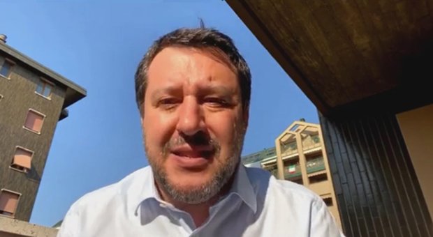Salvini chiama Mattarella dopo l'attacco di Conte in tv: «Dal premier minacce e bugie»