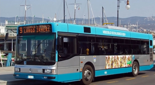 Autobus in sciopero contro le proposte Ue sui tempi di guida