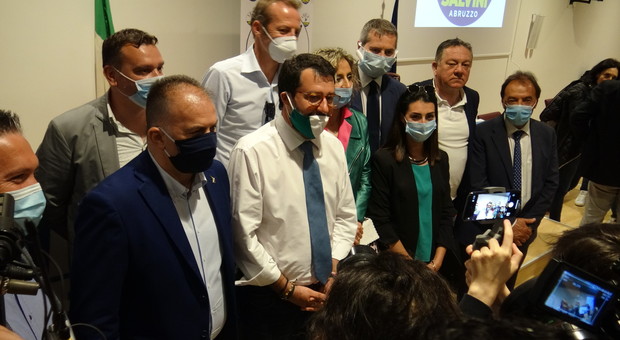 Matteo Salvini con i sindaci