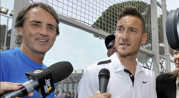 Mancini e Totti per la prima volta compagni: ma a calcetto