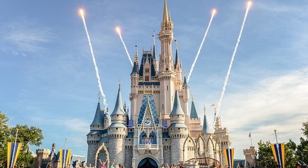 Marchigiani bloccati a Disney World in Florida, domenica l'aereo: «Ma hanno concesso l'uso di una palazzina»