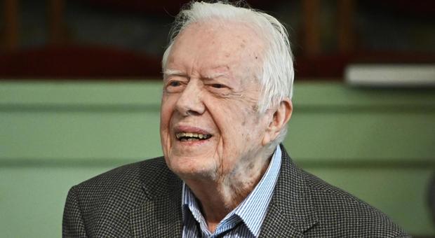 Jimmy Carter ricoverato: l'ex presidente Usa, 95 anni, sarà operato al cervello