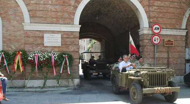 Un corteo storico per la Liberazione Ancona ricorda l'esercito polacco