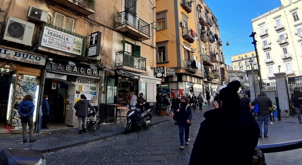 Sparatoria a Napoli, era un agguato fallito: il ritorno delle paranze dei bambini