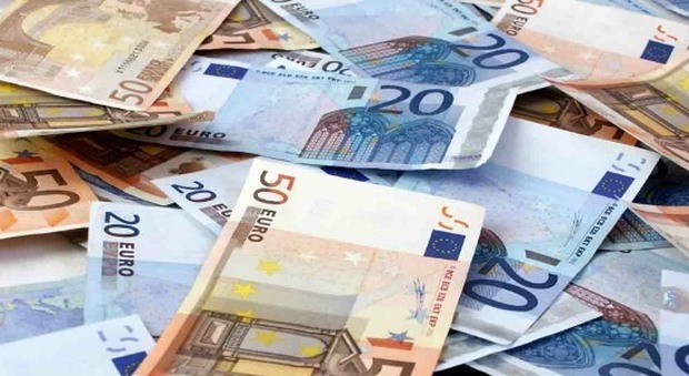 Illeciti valutari: segnalati 221 soggetti Intercettati quasi 8 milioni di euro