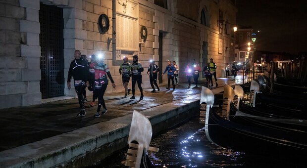Torna il Venice Night Trail: sabato si corre tra le calli di Venezia