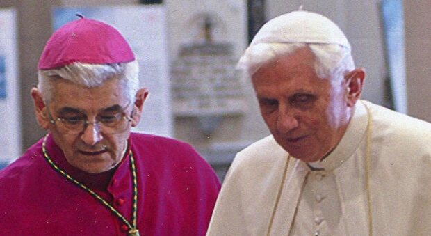 Il vescovo Chiarinelli e Papa Benedetto XVI