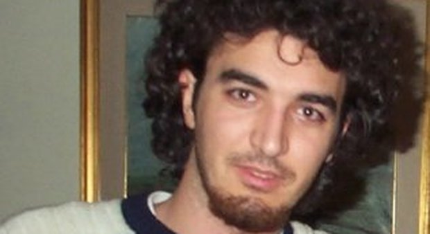 Luca Spoto Luca Spoto sparì nel nulla 16 anni fa a Roma, dichiarata la morte presunta