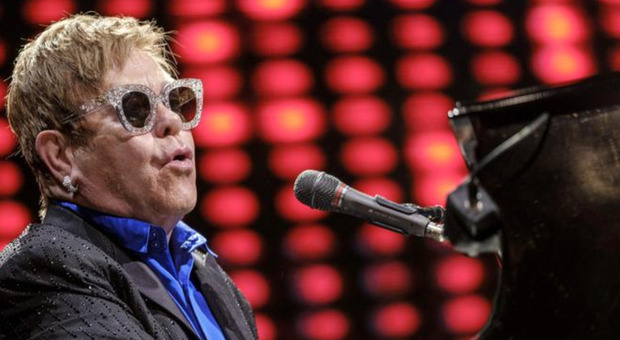 Elton John pubblica il suo album "perduto" 53 anni dopo