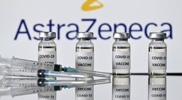 AstraZeneca, obiettivo approvazione vaccino già mercoledì 27. L'Ema accelera
