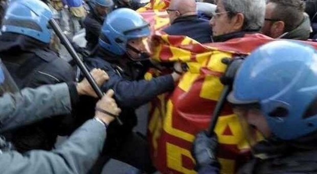 Ast, scontri a Roma: un nuovo video riapre il caso, dossier corteo sul tavolo del Governo