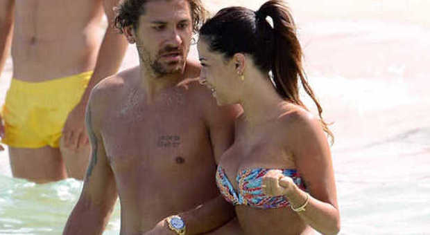 Cerci e Federica Ricciardi sposini felici: in mini-luna di miele a Ibiza