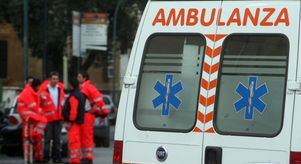 In ospedale manca l'ambulanza, donna rischia di morire