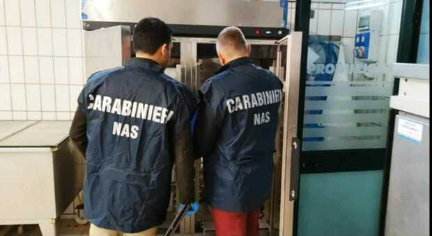 Terapia del freddo senza autorizzazione, i carabinieri sequestrano due studi