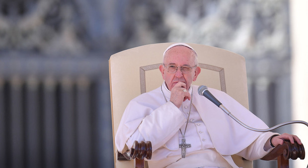Papa Francesco: «Campi profughi sono come quelli di concentramento»