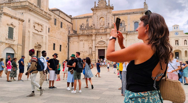 Turisti a Lecce d'estate
