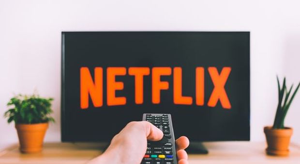 Netflix: delude crescita abbonati, titolo crolla a Wall Street