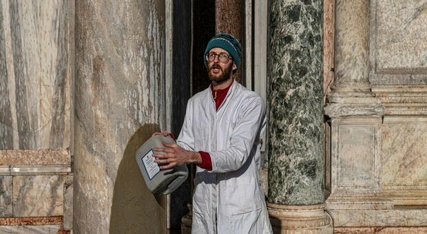 Identificati tutti gli eco-vandali a San Marco: sono 5 veneti e un romano